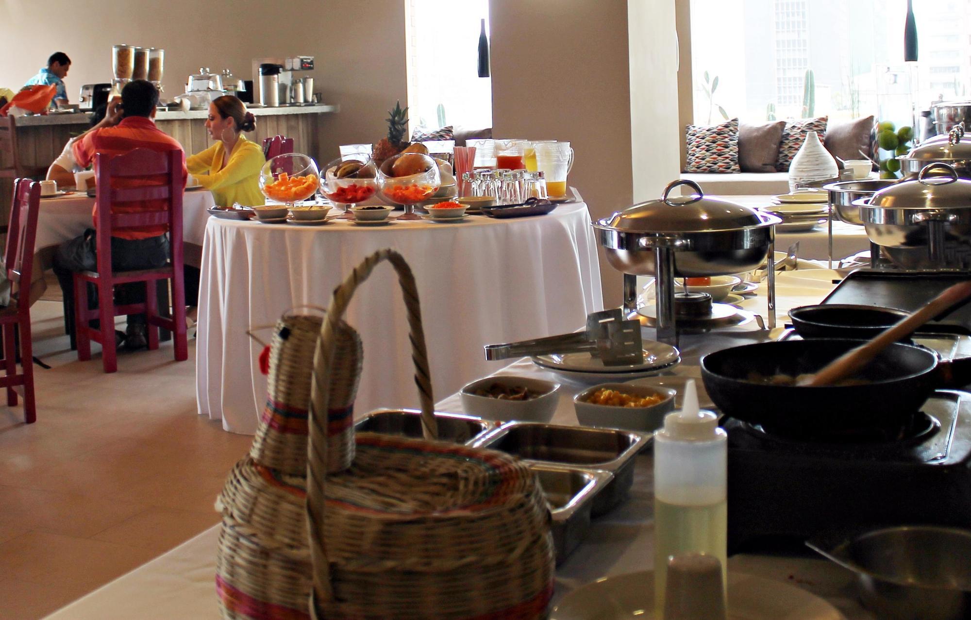 Hotel Ciudad Bonita Bucaramanga Zewnętrze zdjęcie